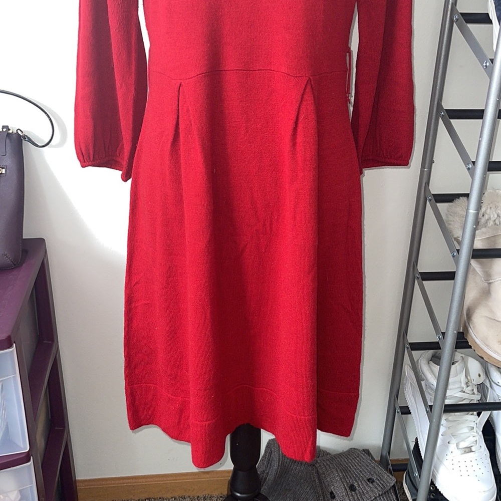 Red Dress - Picture 3 of 11